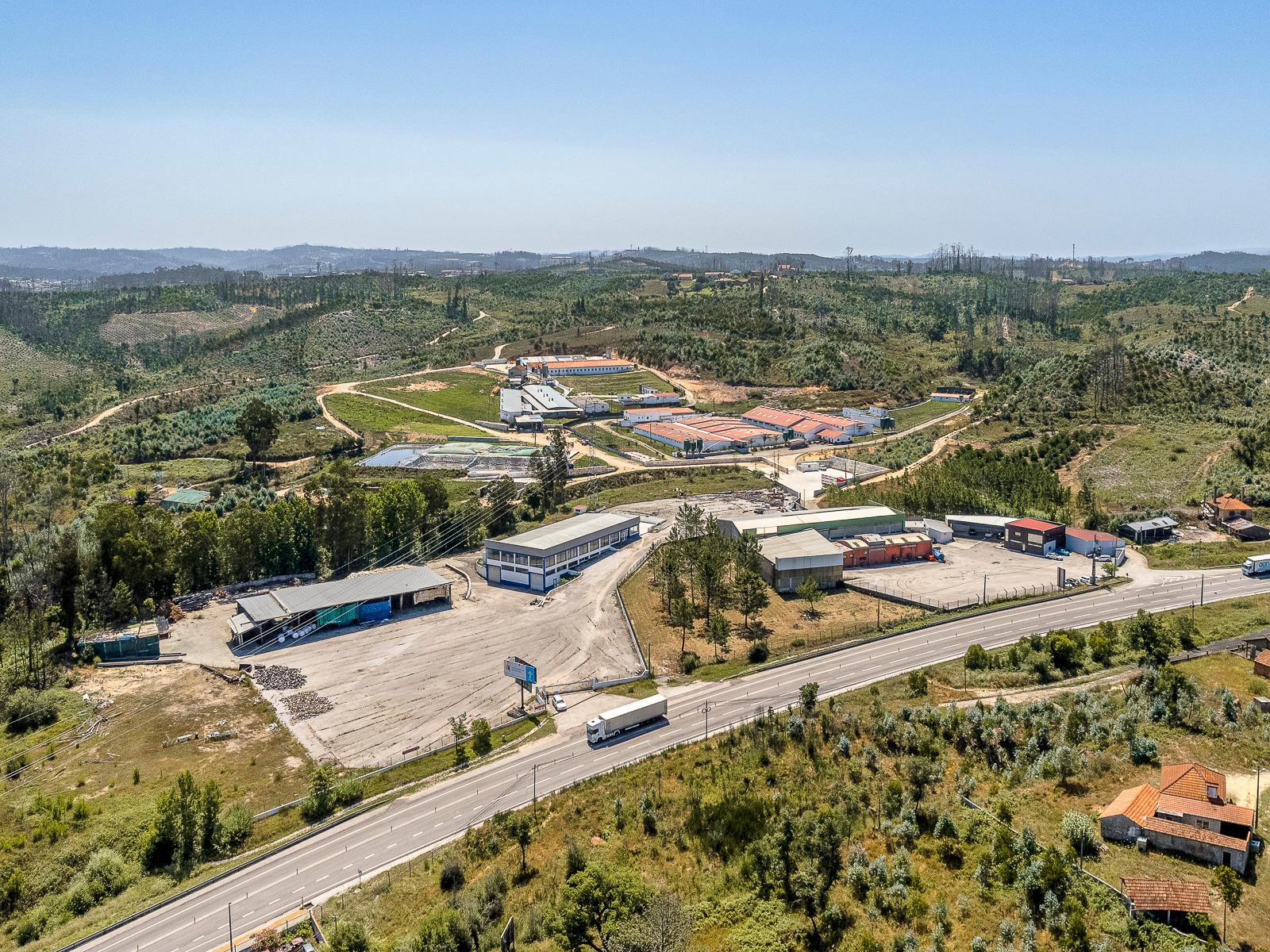 Warehouse in Leiria — photograph 3