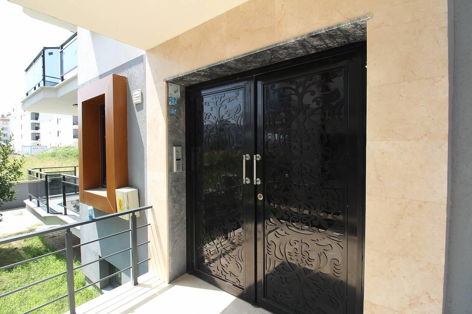 Apartments in Sahil, Çiftlikköy (YVX-00040) — photograph 4