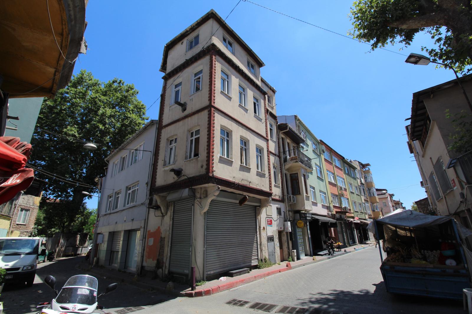 Apartments in Ayvansaray, Fatih (IST-01384) — photograph 3